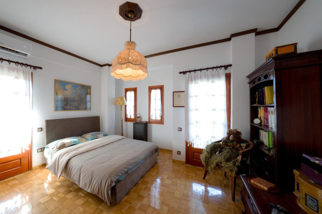 Archontiko Alexandros Luxury Suites Kardiá Exterior foto